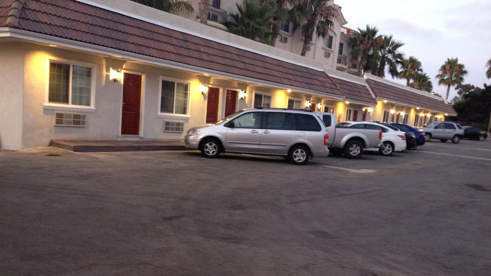 Coast Inn Οσιανσάιντ Εξωτερικό φωτογραφία